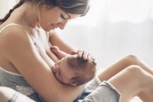 Breastfeeding women with pain: assess and treat